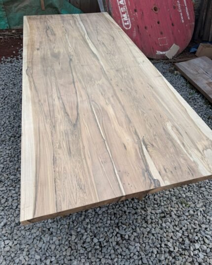 Mesa piezas enterizas